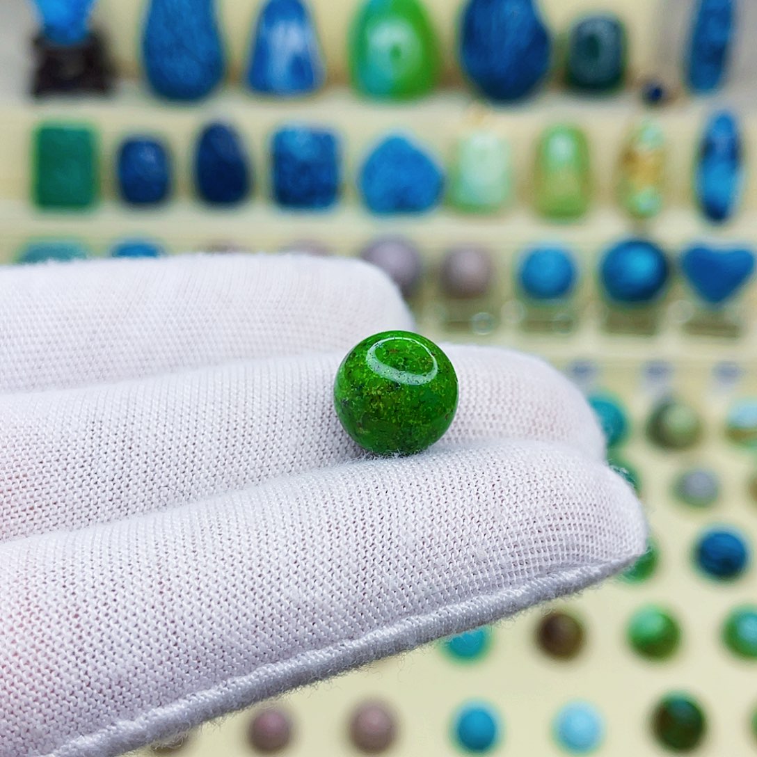 绿松石绿松石未镶嵌