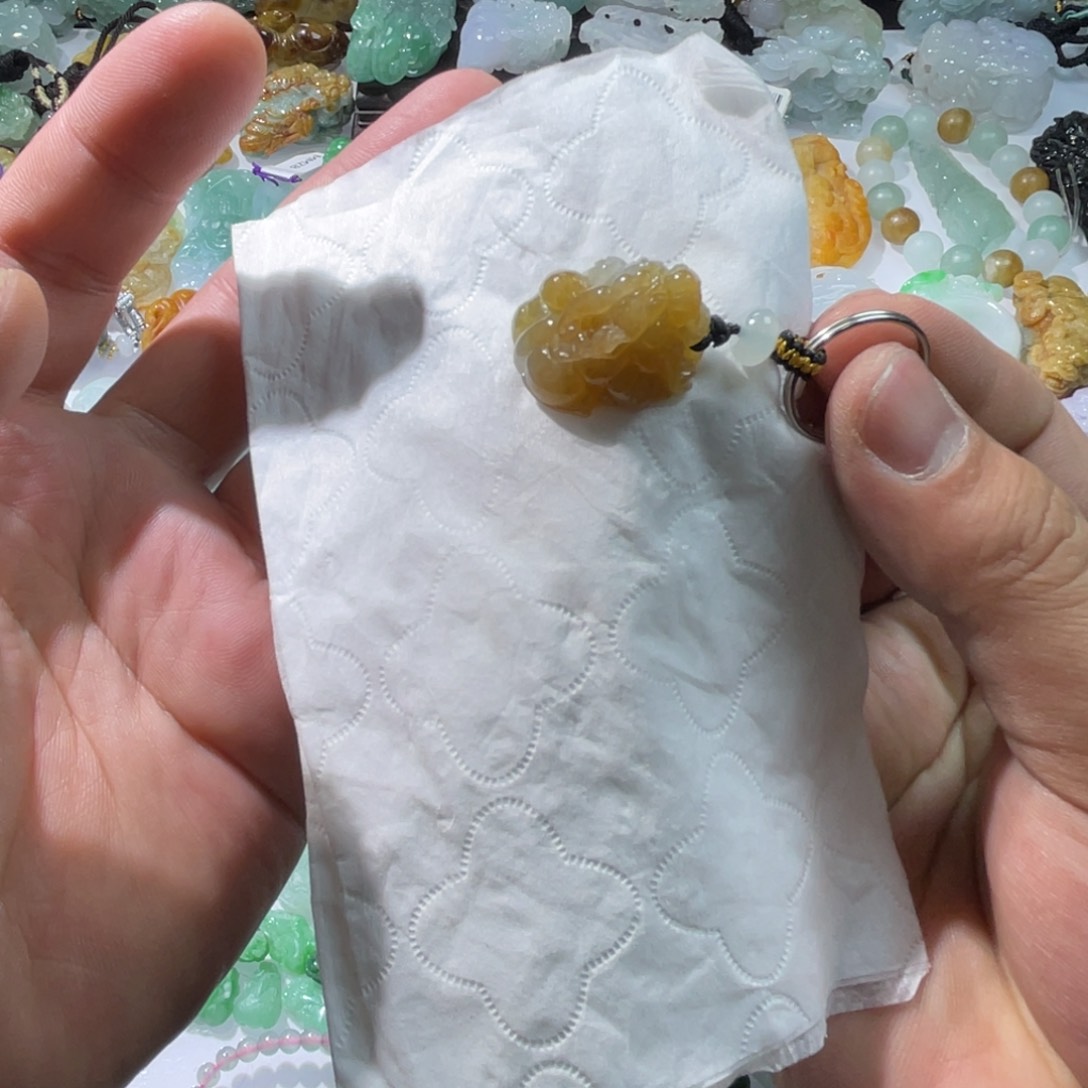 翡翠颈饰未镶嵌天然