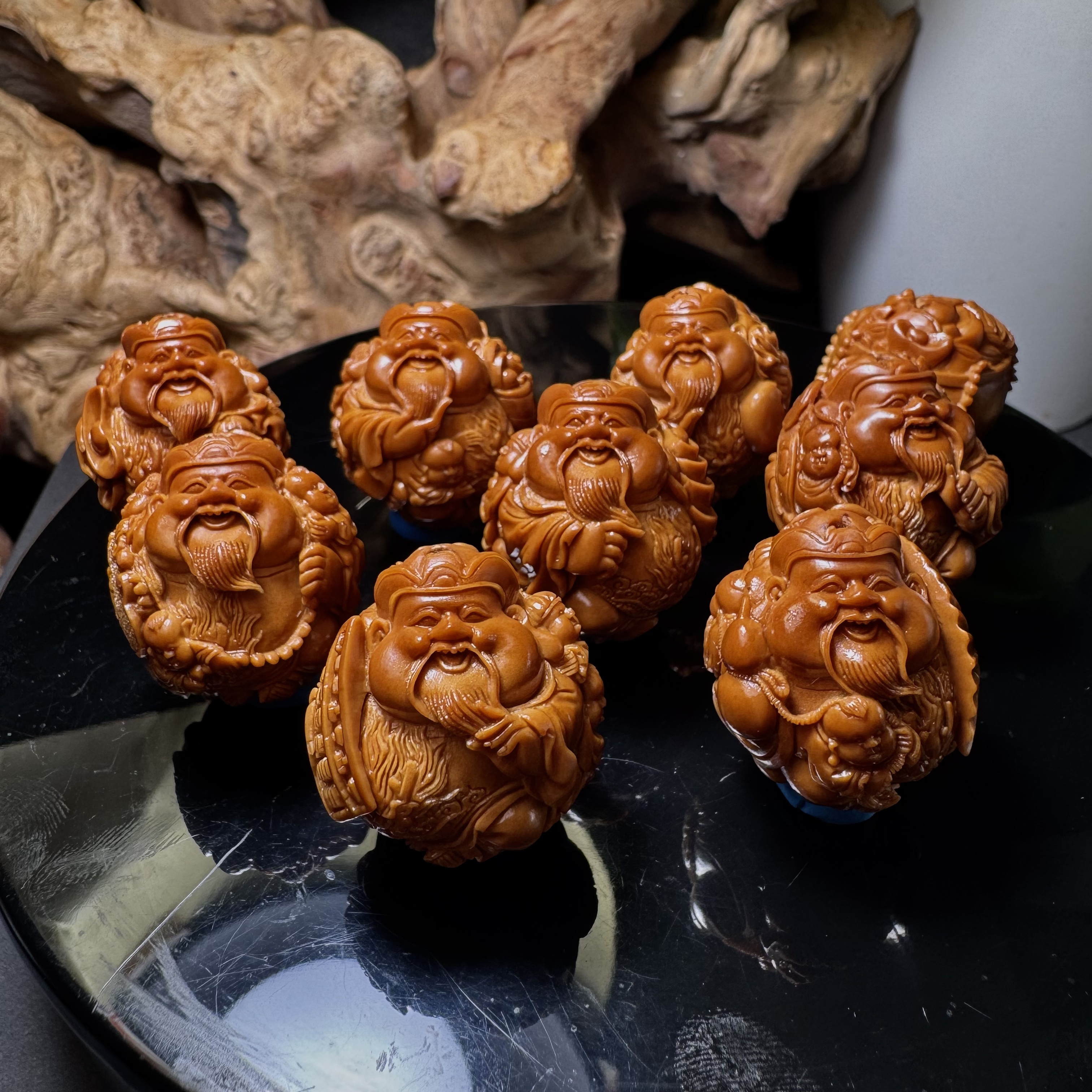 橄榄核2.6尺寸水晶老料《五童子戏财神》