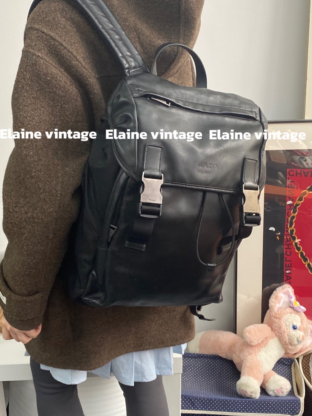 95新 Prada/普拉达 现代款黑色全皮超重工男士双肩包(28cm)