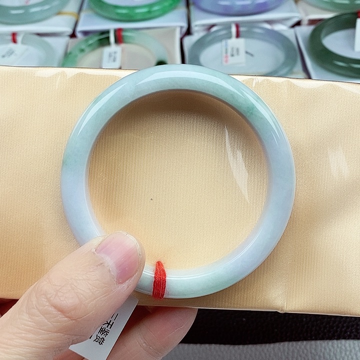 翡翠手镯未镶嵌缅甸翡翠手镯