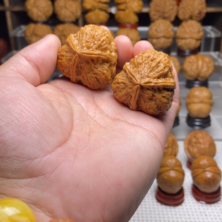 佛***程吊坠文玩核桃2虎奔三棱