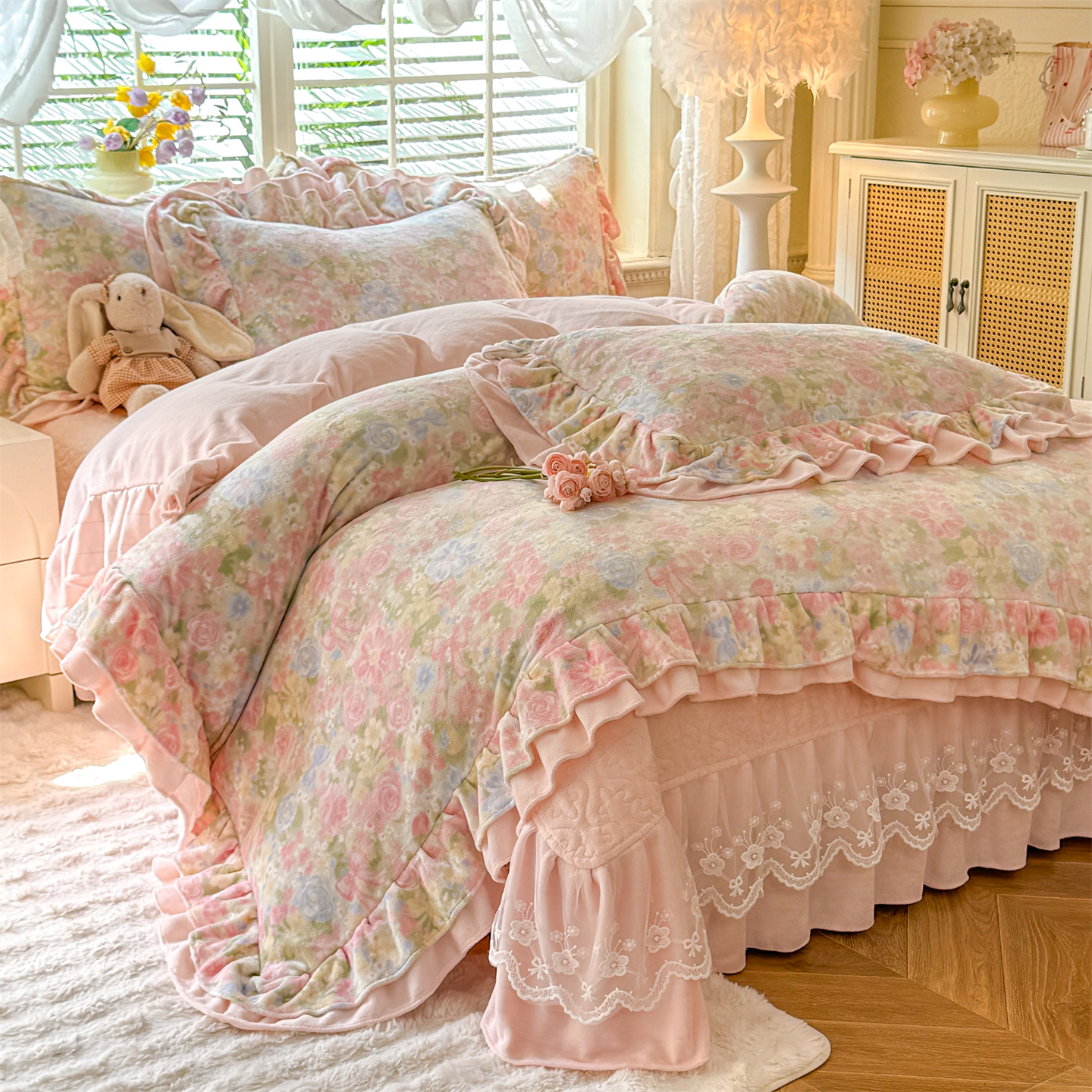 秋冬新款加厚牛奶绒床盖款四件套床上用品加入被罩床单小清新花边