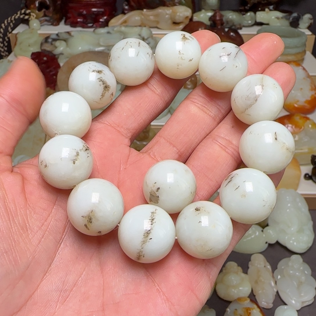 皇***勒和田玉未镶嵌挂件