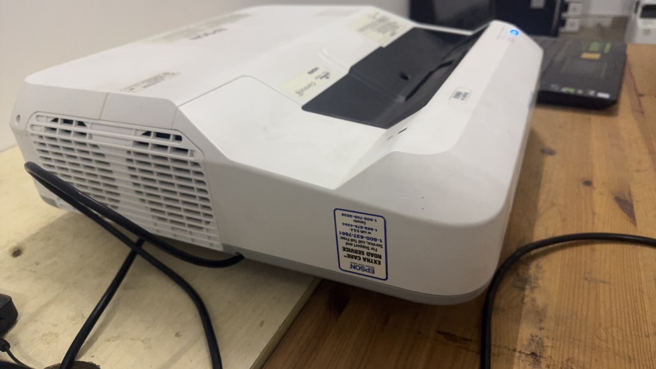 爱普森696投影仪 1920×1200分辨率