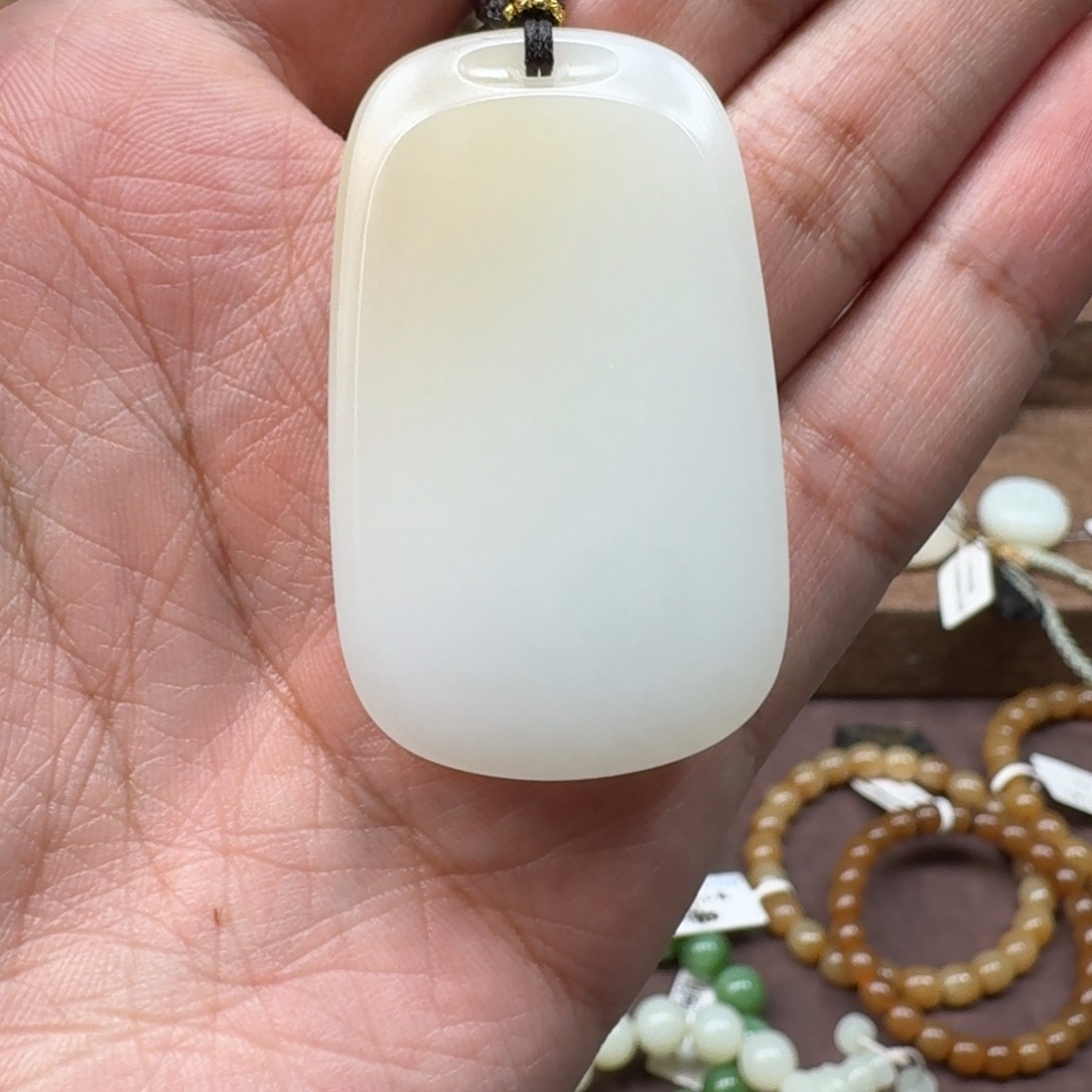 和田玉挂件未镶嵌