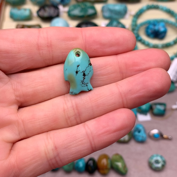 绿松石未镶嵌珠宝奇石