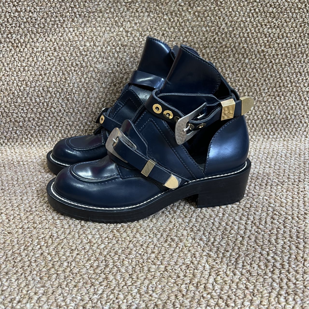 99新 Balenciaga/巴黎世家 蔚蓝/短靴/38码/LZ1127G0051