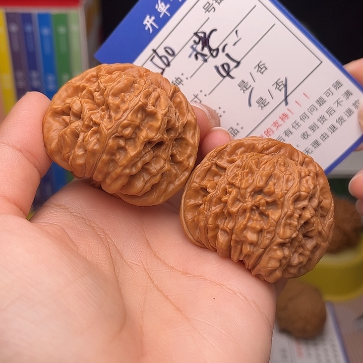 文玩核桃手捻核桃560