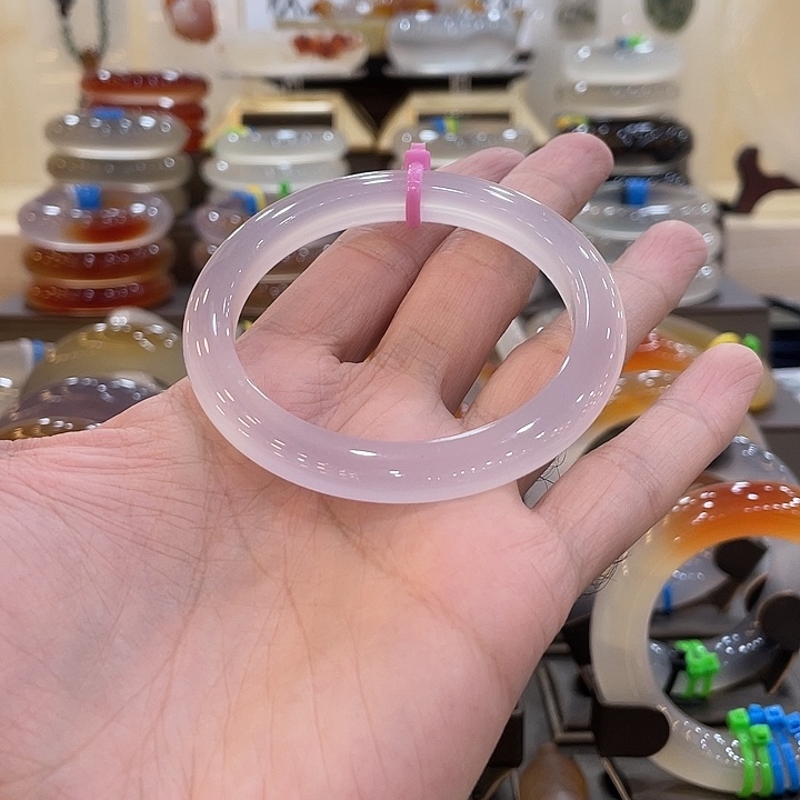 安***我玛瑙/玉髓未镶嵌手镯