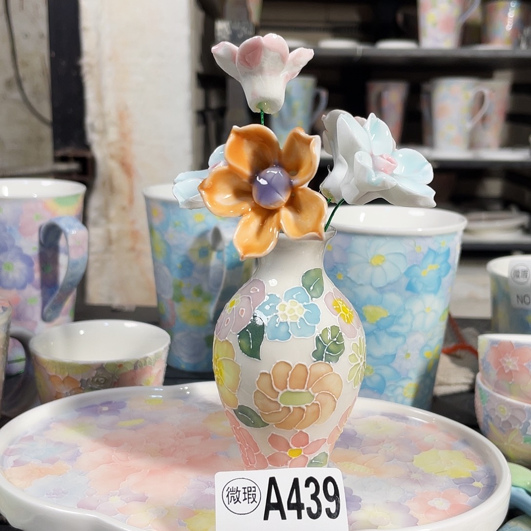 双饮款陶瓷小花瓶带花