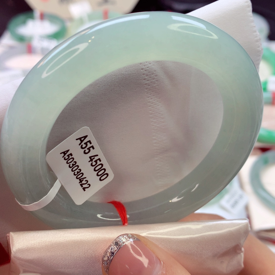 翡翠手镯未镶嵌22号圆条77（甜甜圈）