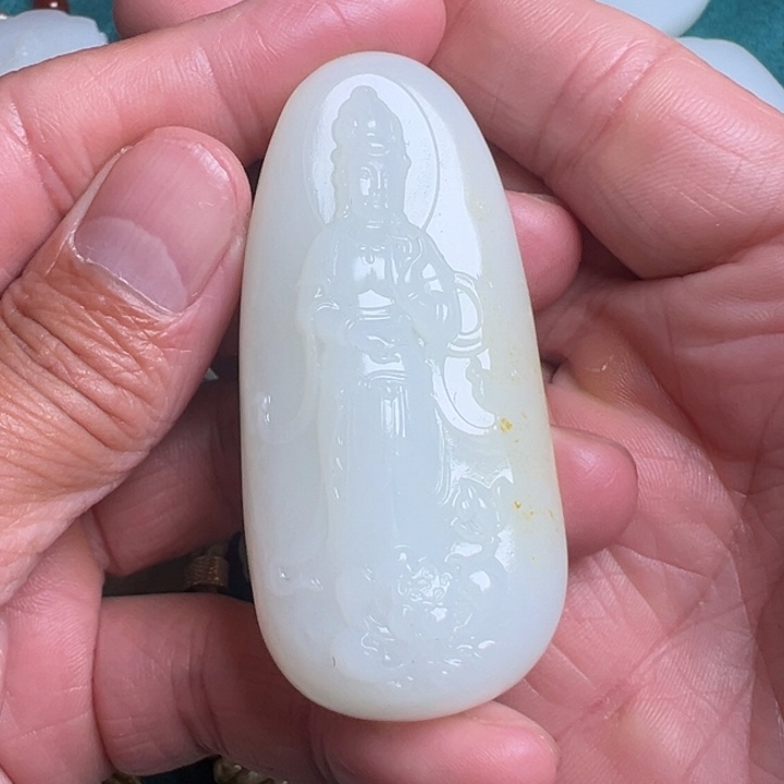 谦***度和田玉未镶嵌挂件