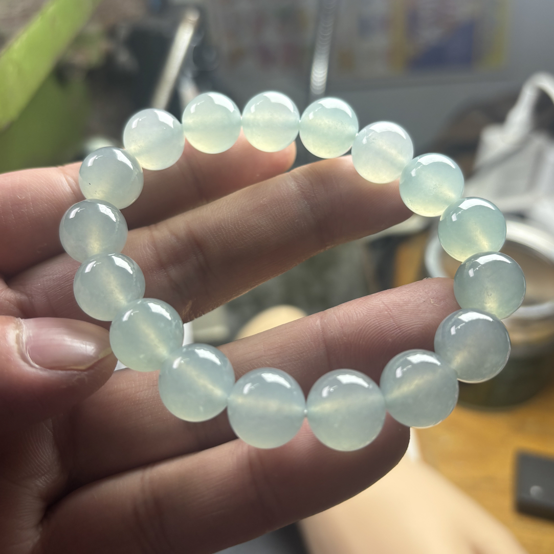 缅甸天然翡翠a货 正冰种全透卡12*17颗