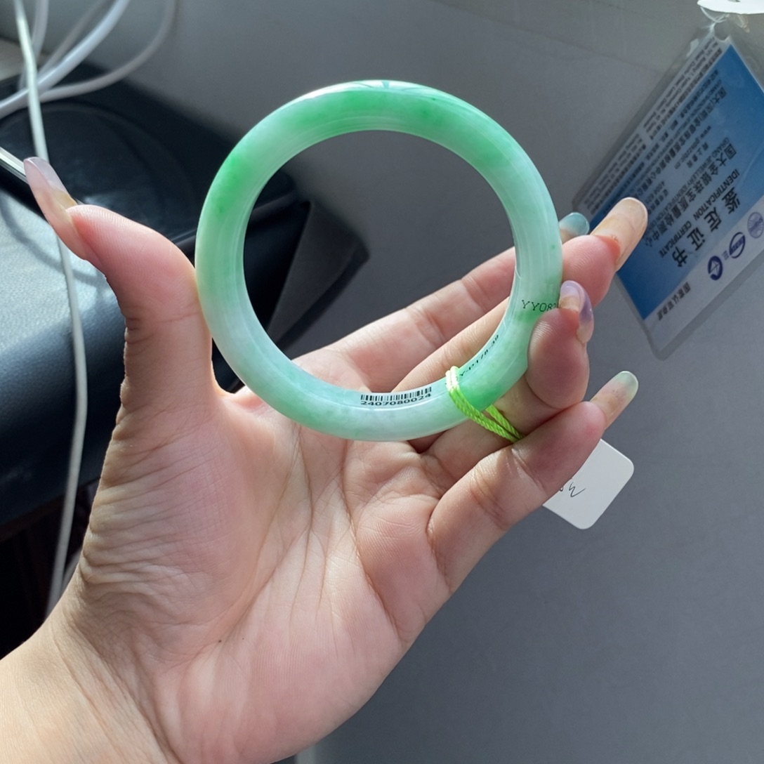 如****未镶嵌手镯翡翠56口