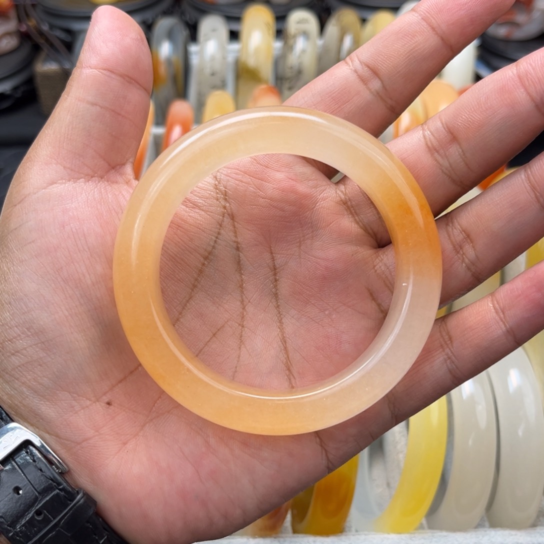 石英质玉（黄龙玉）手镯未镶嵌小*