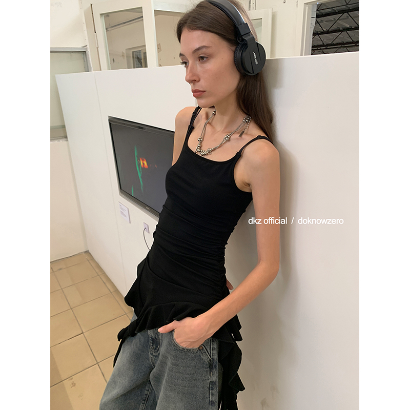 DKZ 可调节吊带背心女夏季不对称设计辣妹木耳边流苏上衣