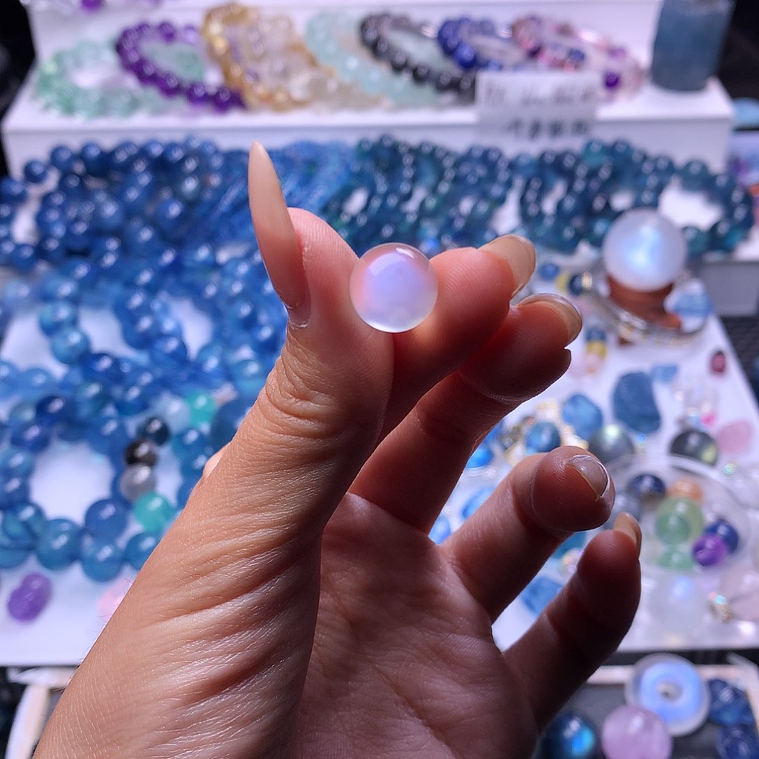 水晶手链未镶嵌小****?多样性