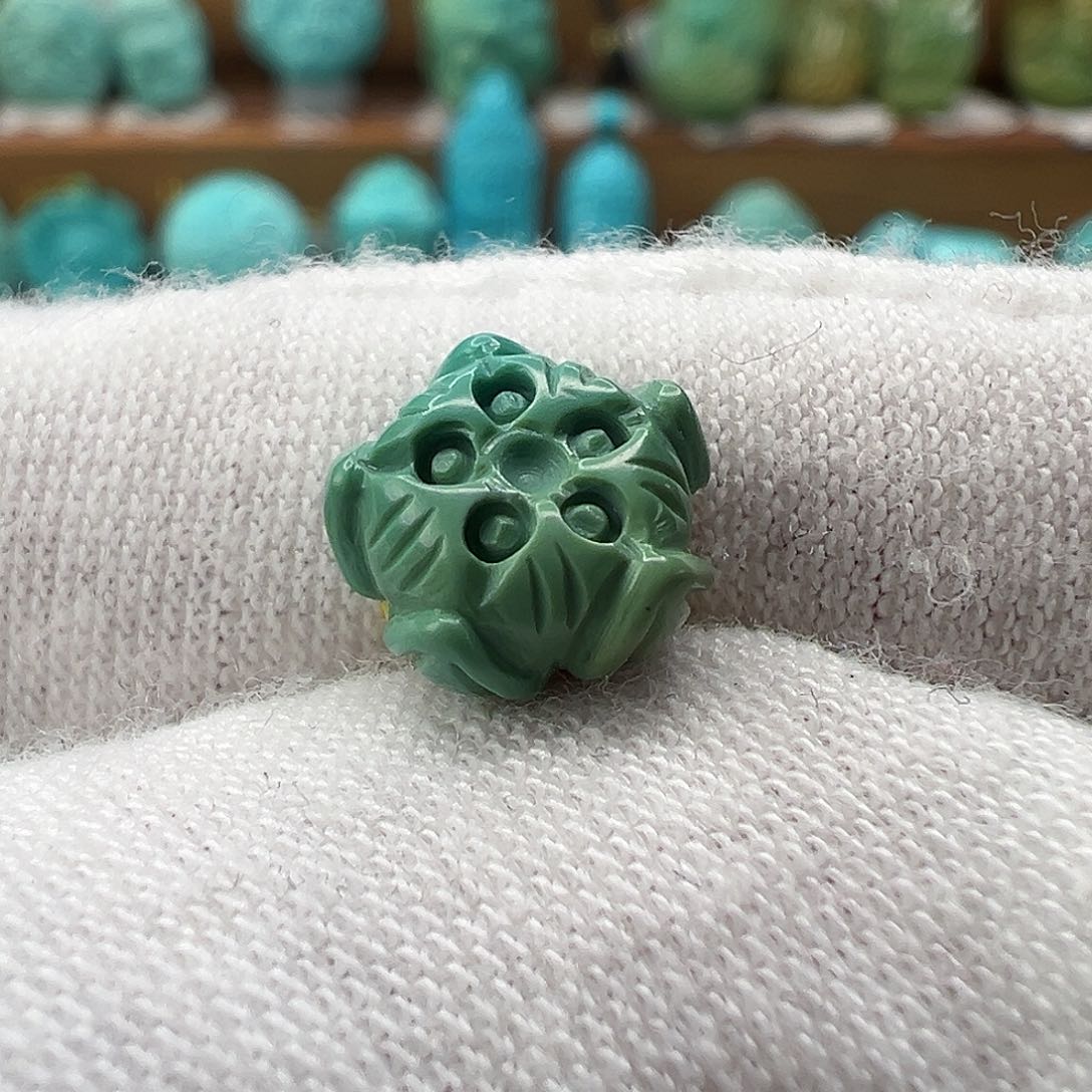 绿松石配饰未镶嵌