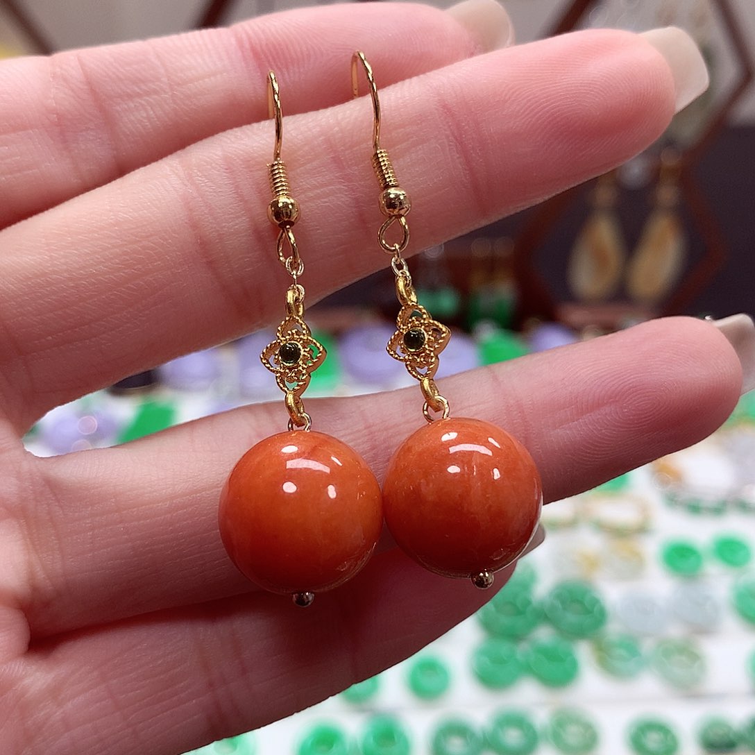 翡翠耳饰未镶嵌天然翡翠