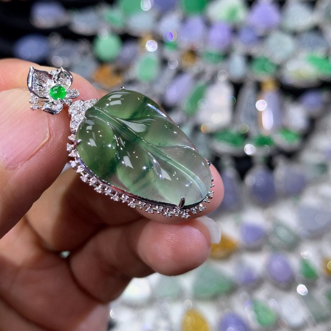 翡翠18K金镶嵌吊坠(不含链)