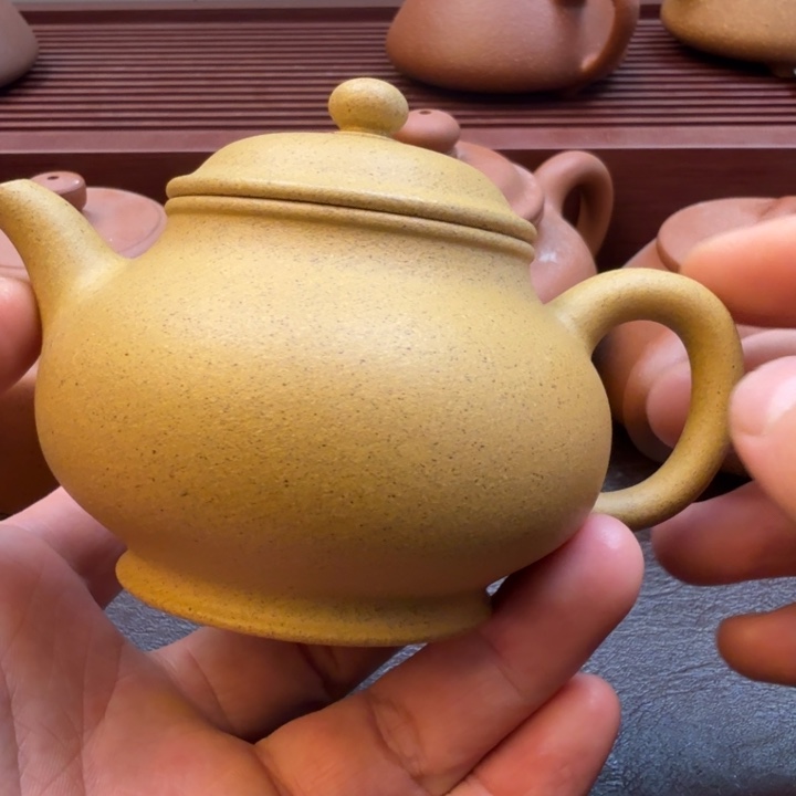 茶壶紫砂黄段，潘壶，容量一百八