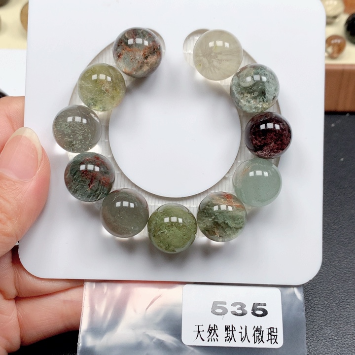 亚***亚未镶嵌吊坠(不含链)水晶
