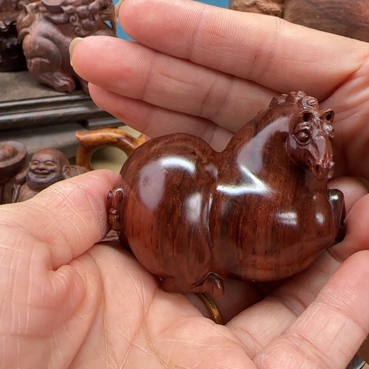 云***海黄花梨/降香黄檀唐马