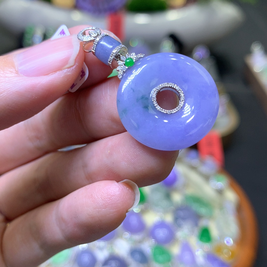 【闪购商品】翡翠颈饰18K金镶嵌翡翠吊坠项链