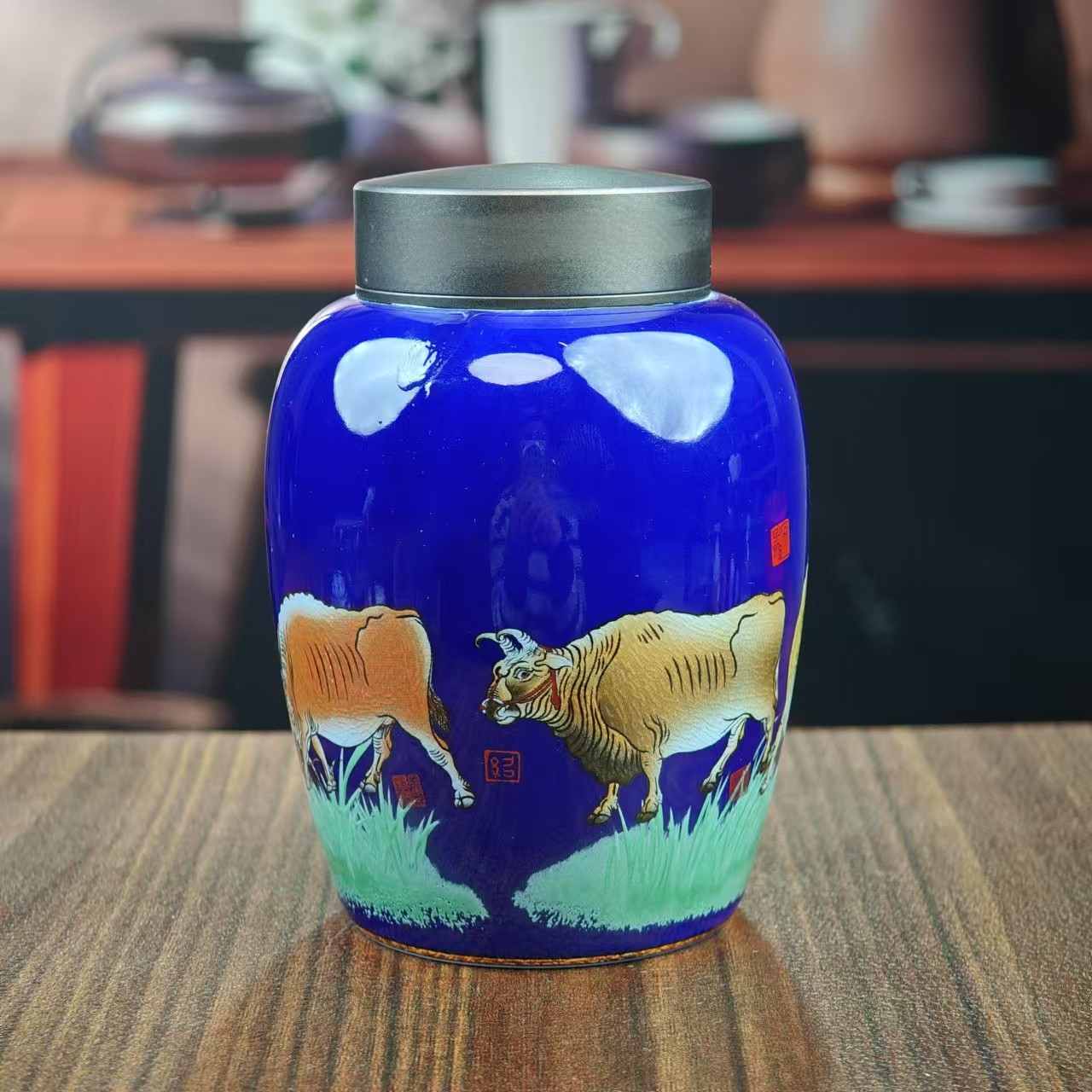 蓝五牛茶叶罐G72