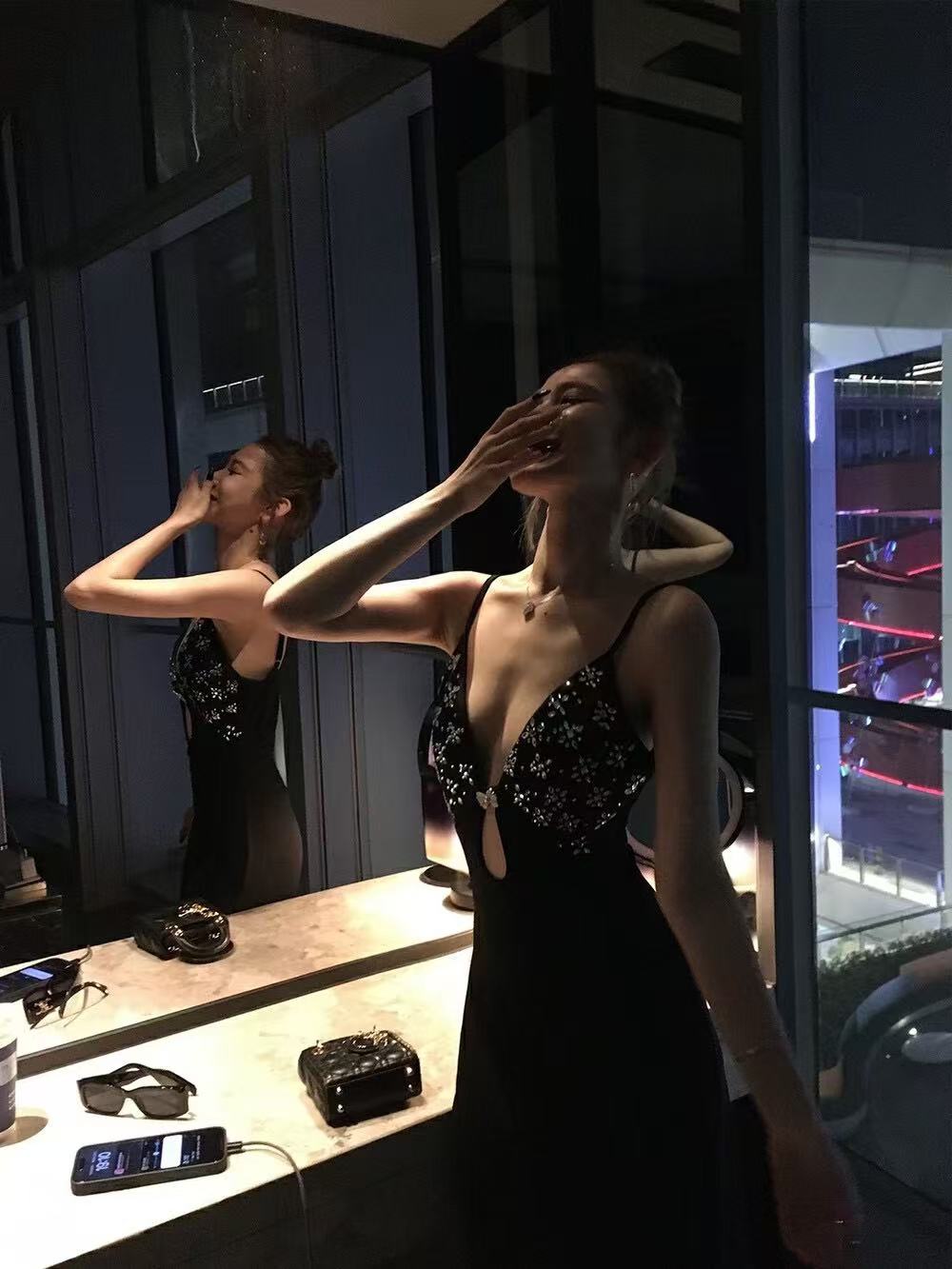 【199元-399元】韩系气质女装定制款洋气显瘦气质百搭上衣