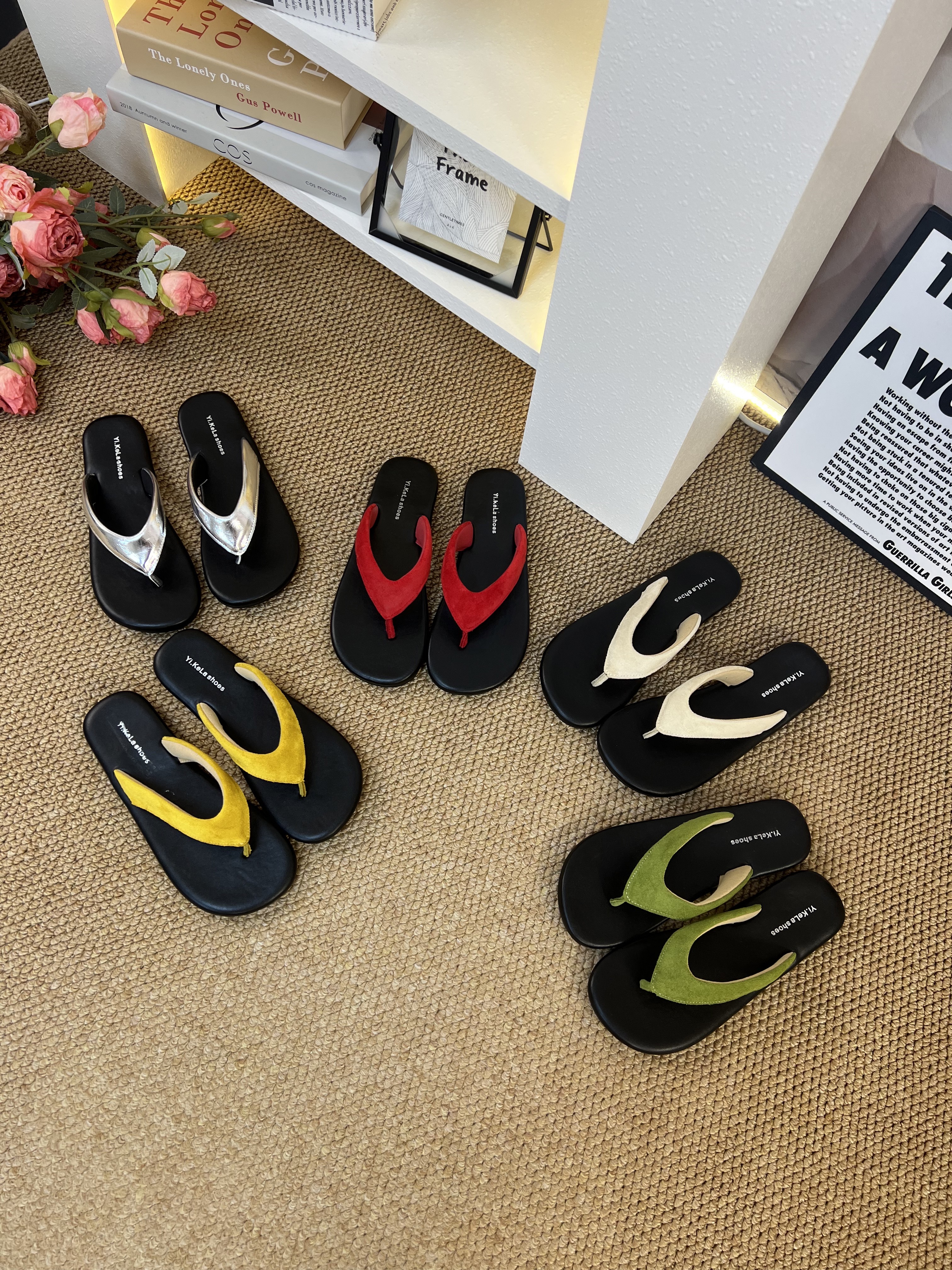 Q.MI夏季外穿休闲罗马风平底欧若精灵风彩色软底百搭舒适人字拖