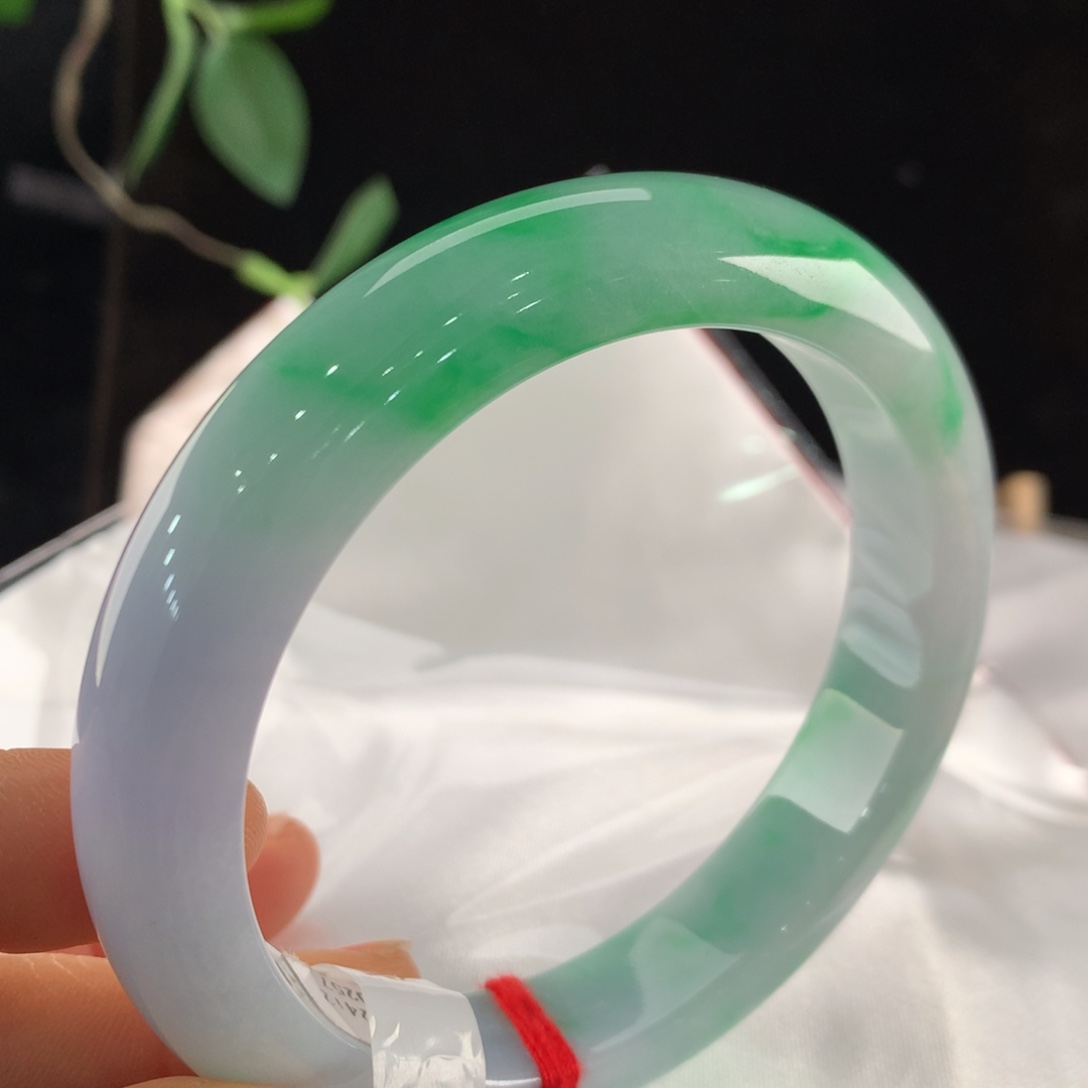 翡翠手镯未镶嵌111-0257