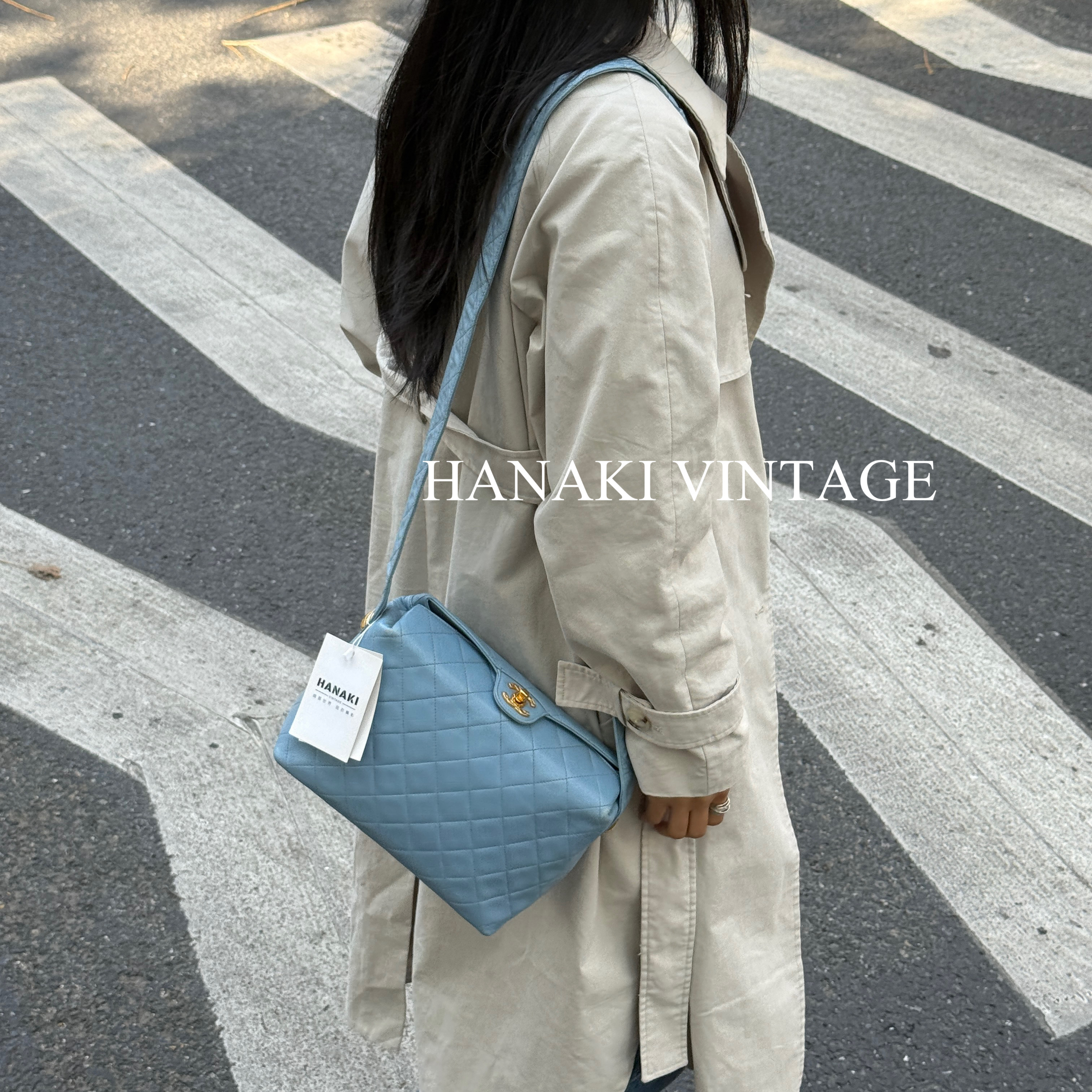 95新 Chanel/香奈儿 花绮中古/Chanel蓝色小鸟扣盒子包