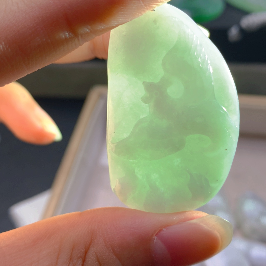 翡翠未镶嵌颈饰翡翠