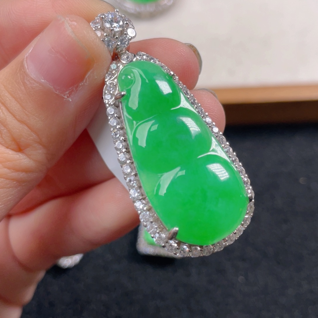 翡翠颈饰银S925镶嵌n n n n n n