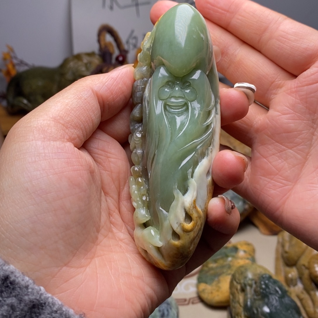 岫岩河磨玉（透闪石质玉）手把未镶嵌破*