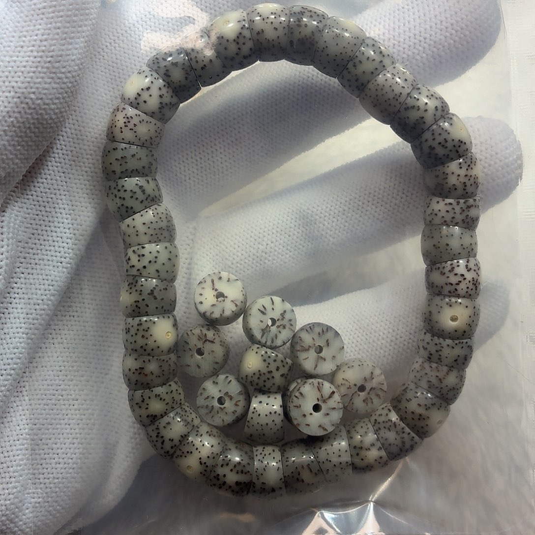 C***丶星月菩提手串石玉10桶