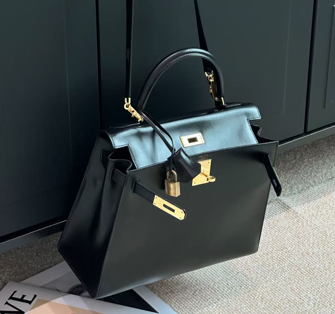 95新 Hermes/爱马仕 kelly28 黑金 box 圈U刻 中古