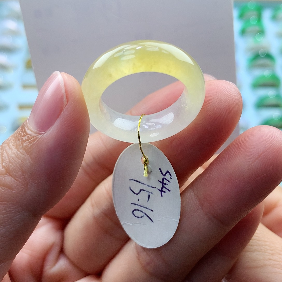 翡翠戒指未镶嵌大****）15圈