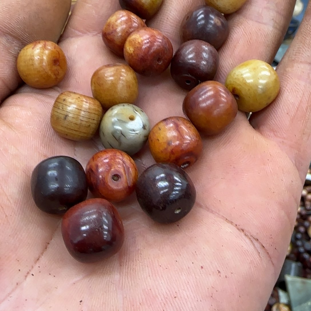 未镶嵌和田玉（糖玉）珠宝奇石