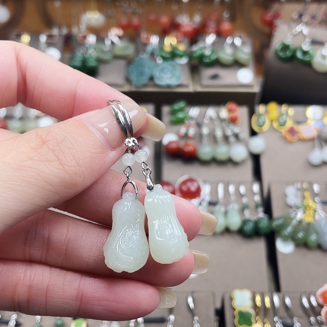 和田玉银S925镶嵌耳饰