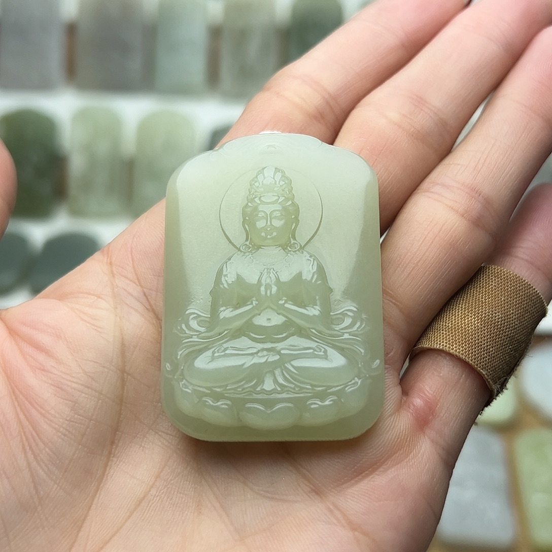 和田玉未镶嵌颈饰