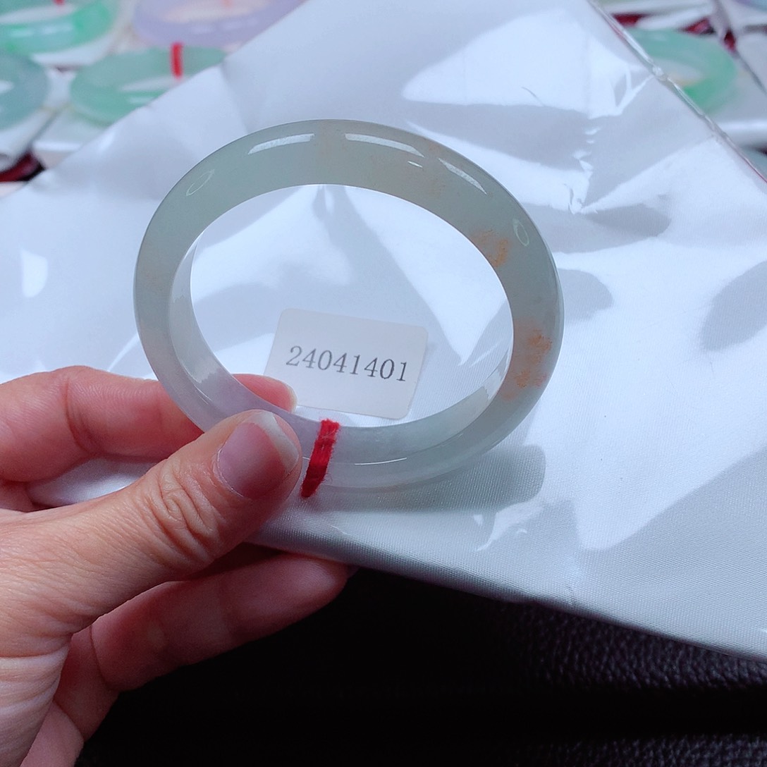 翡翠手镯（贵妃镯）未镶嵌天然A货翡翠手镯  