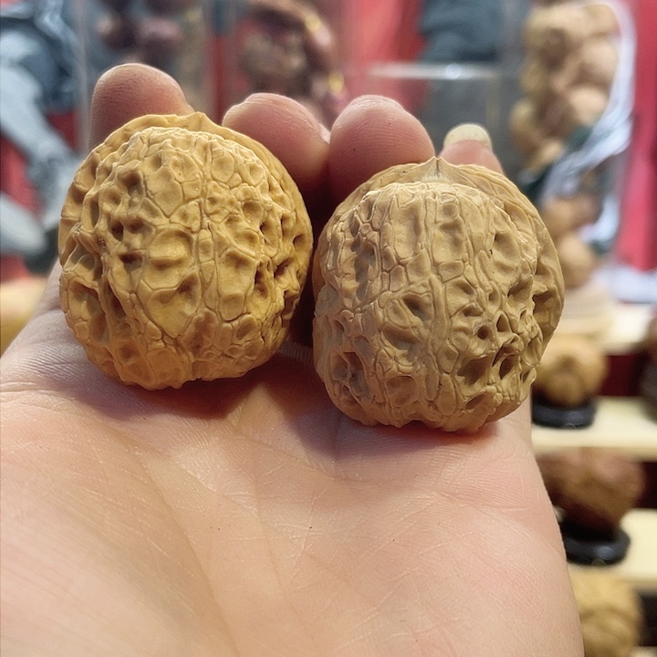 文玩核桃把件云铁5