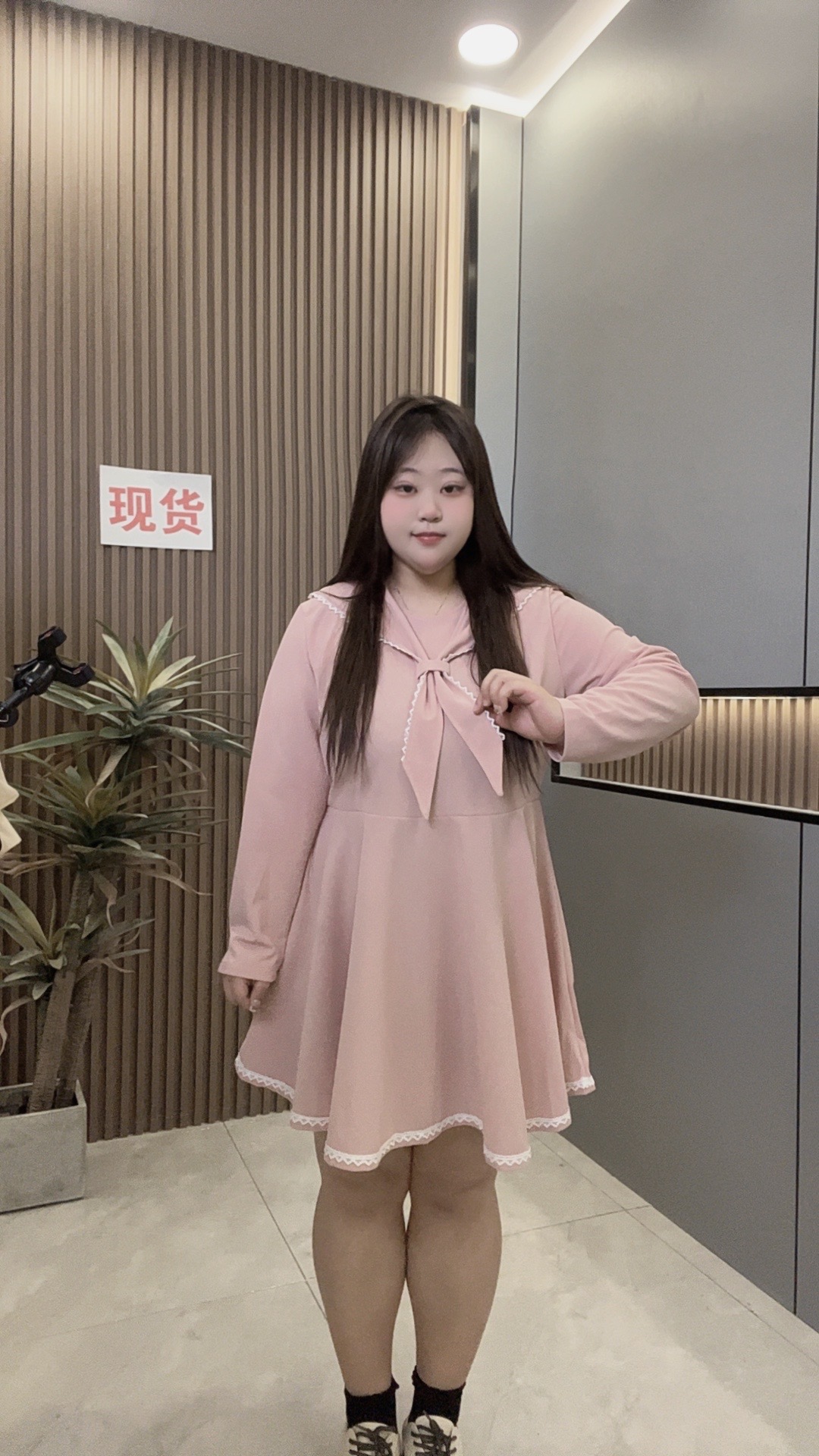 2025春季新款遮肉显瘦气质大码女装88008休闲连衣裙