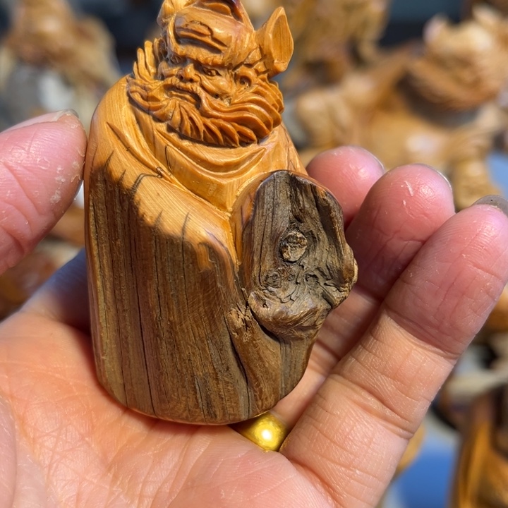 d***s柏木（崖柏）根雕工艺摆件