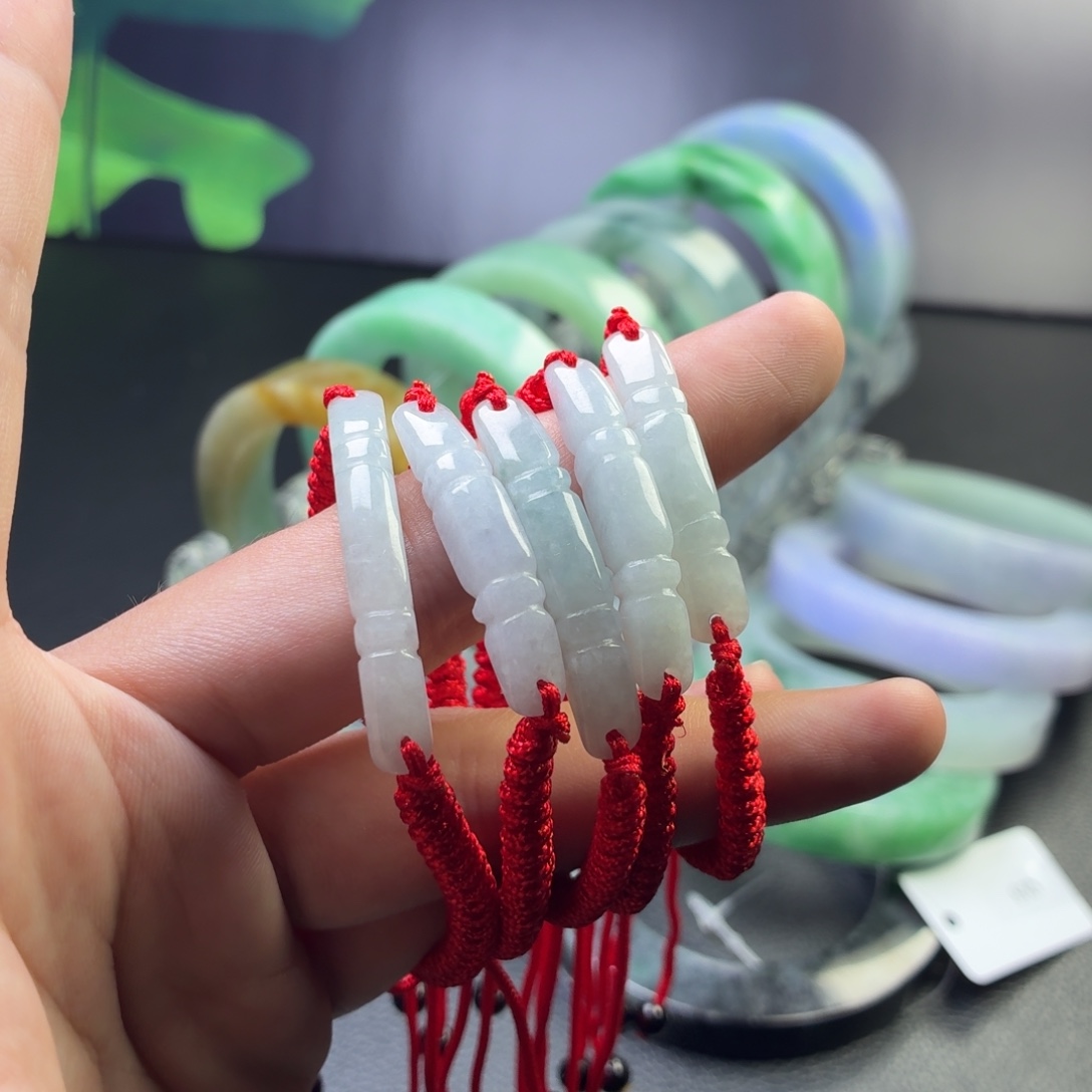 翡翠未镶嵌手绳翡翠