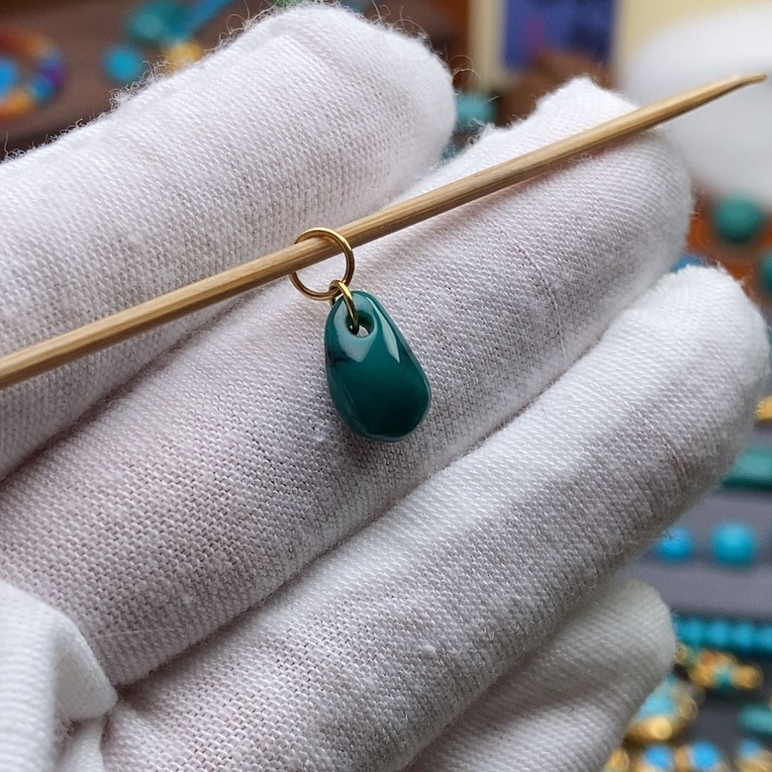 绿松石18K金镶嵌绿松石配饰