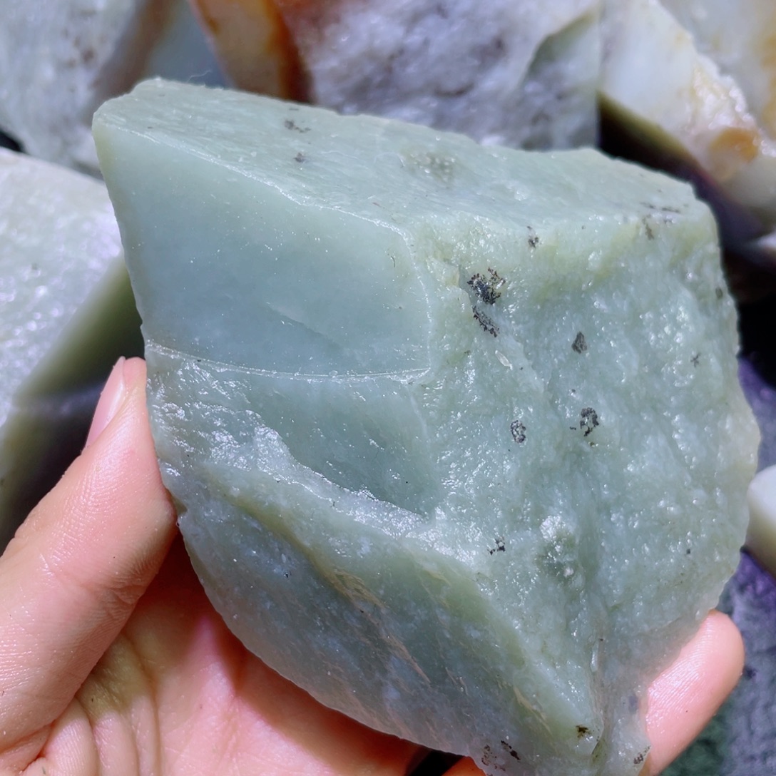 和田玉未镶嵌珠宝半成品